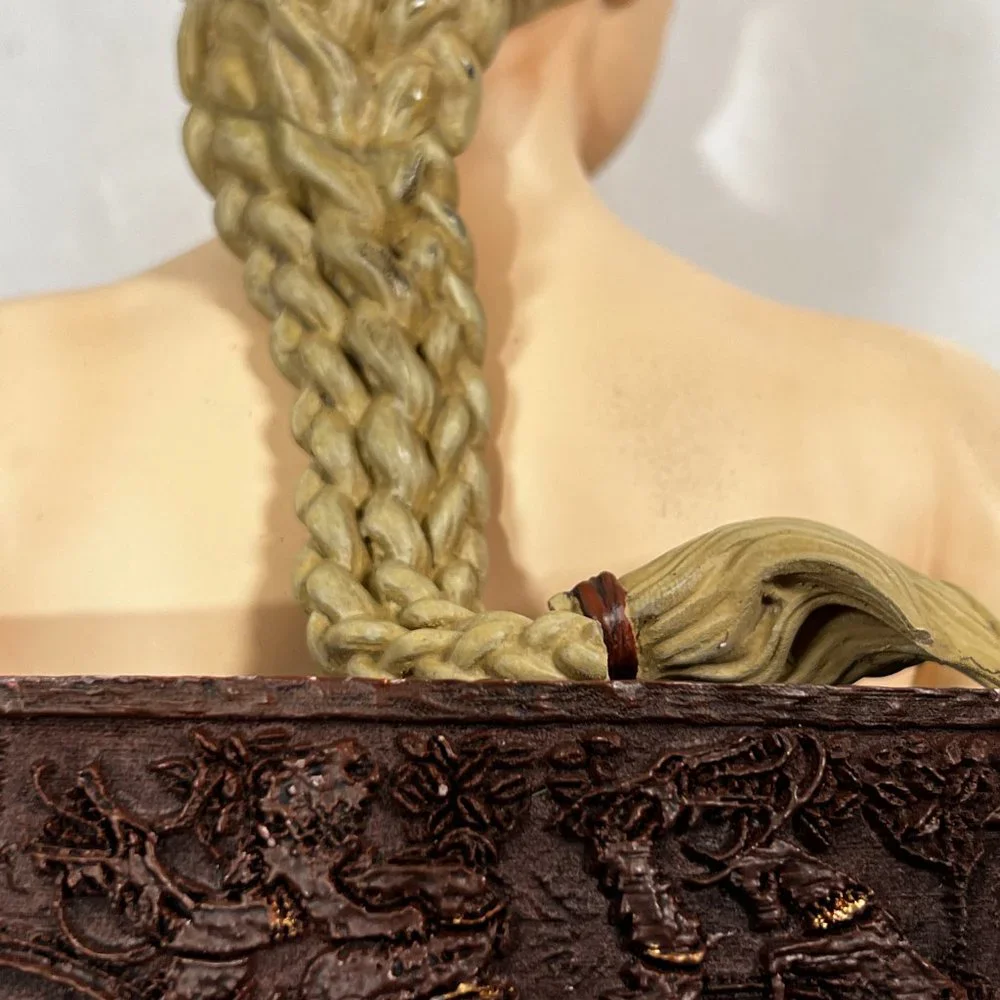 Gentle Giant Game Of Thrones Daenerys Bust 458/2000 Figure Statue Emilia Clarke